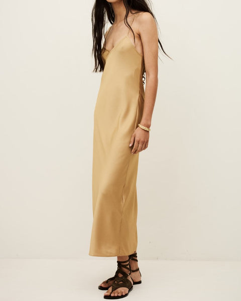 ciana satin dress | Camel Promo:Best-40-feb Homecoming Dresses Places To The luxurious satin fabric Color:Moonlit Periwinkle ($118.66)