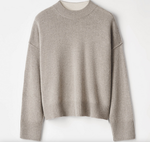 Loose Fit Crewneck in Greige | Soft Goat-Sea Biscuit Del Mar