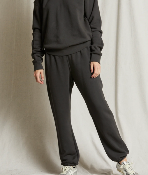 The Stevie Sweatpant in Vintage Black | Perfect White Tee-Sea Biscuit Del Mar